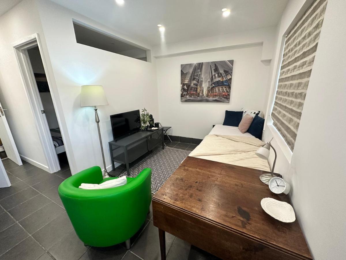 Modern Flat In Central Egham By Windsor Castle, Staines-Upon-Thames And Heathrow Airport Eksteriør bilde