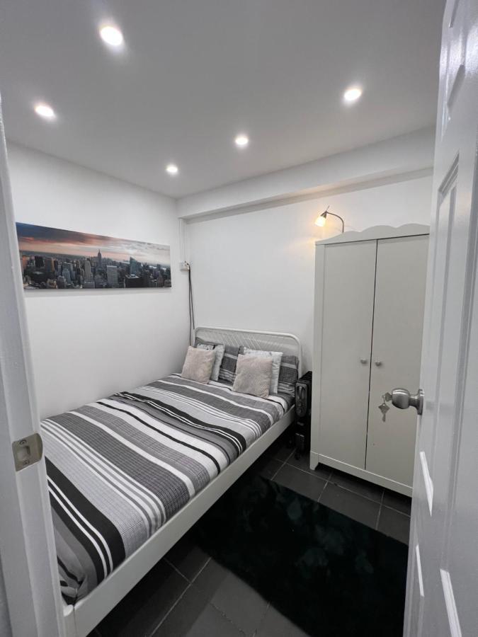 Modern Flat In Central Egham By Windsor Castle, Staines-Upon-Thames And Heathrow Airport Eksteriør bilde