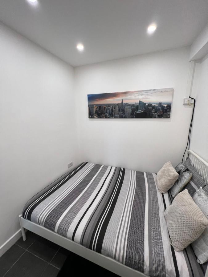 Modern Flat In Central Egham By Windsor Castle, Staines-Upon-Thames And Heathrow Airport Eksteriør bilde